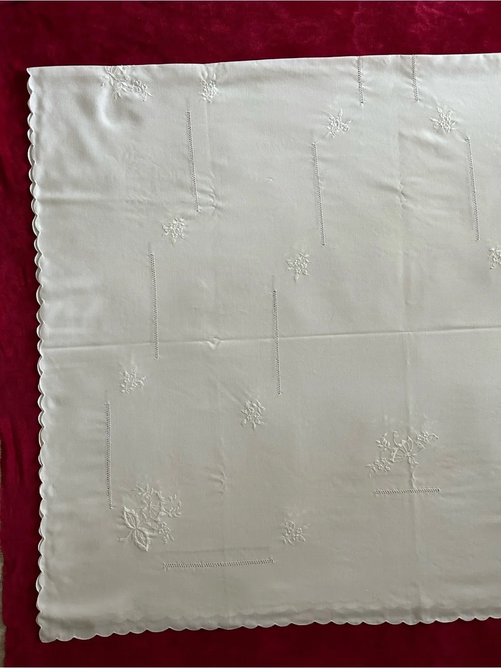 Vintage Tablecloth 54